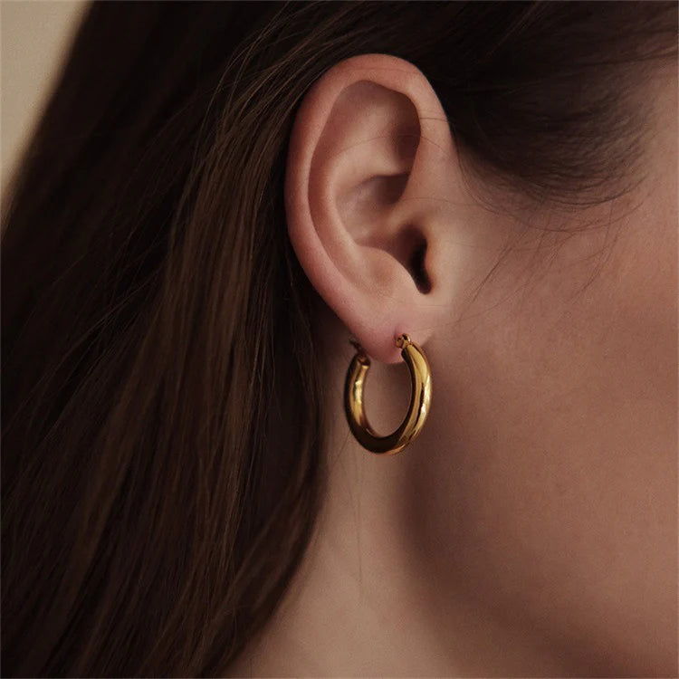 EarringsBroadRound