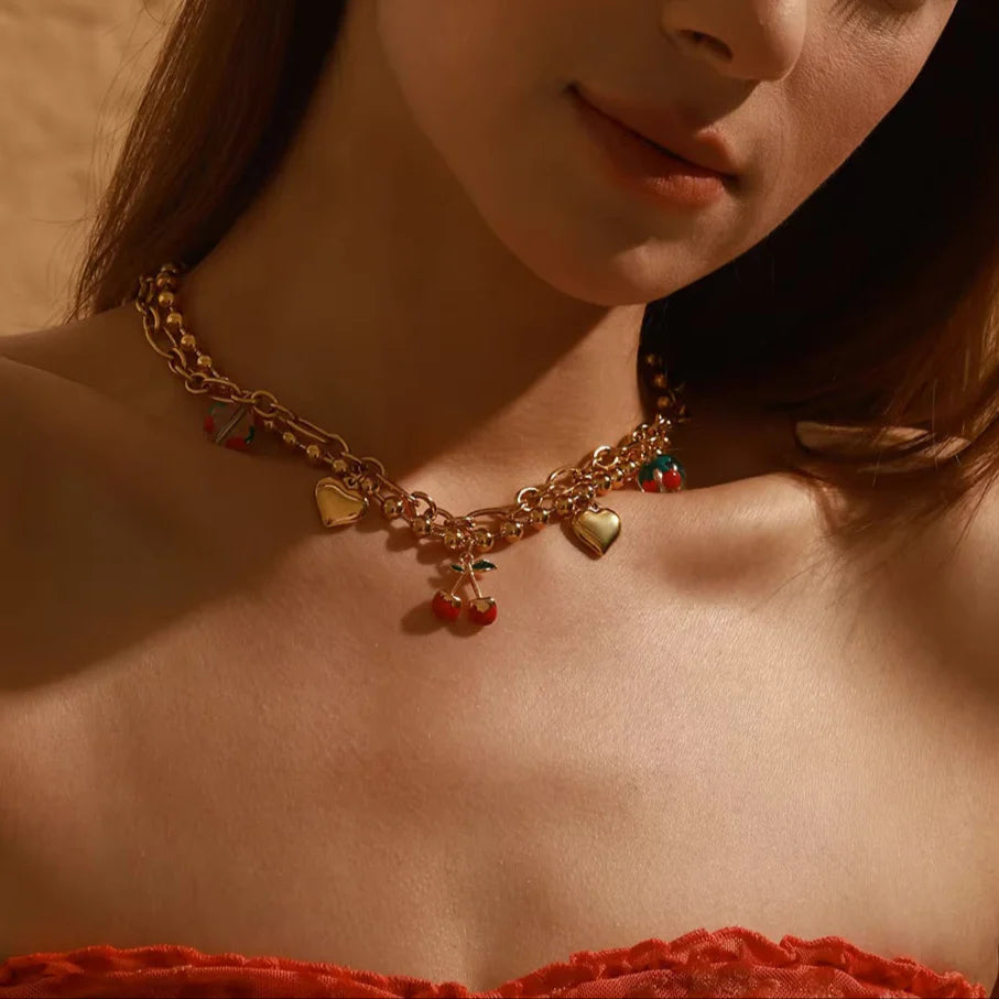 Alira pendant