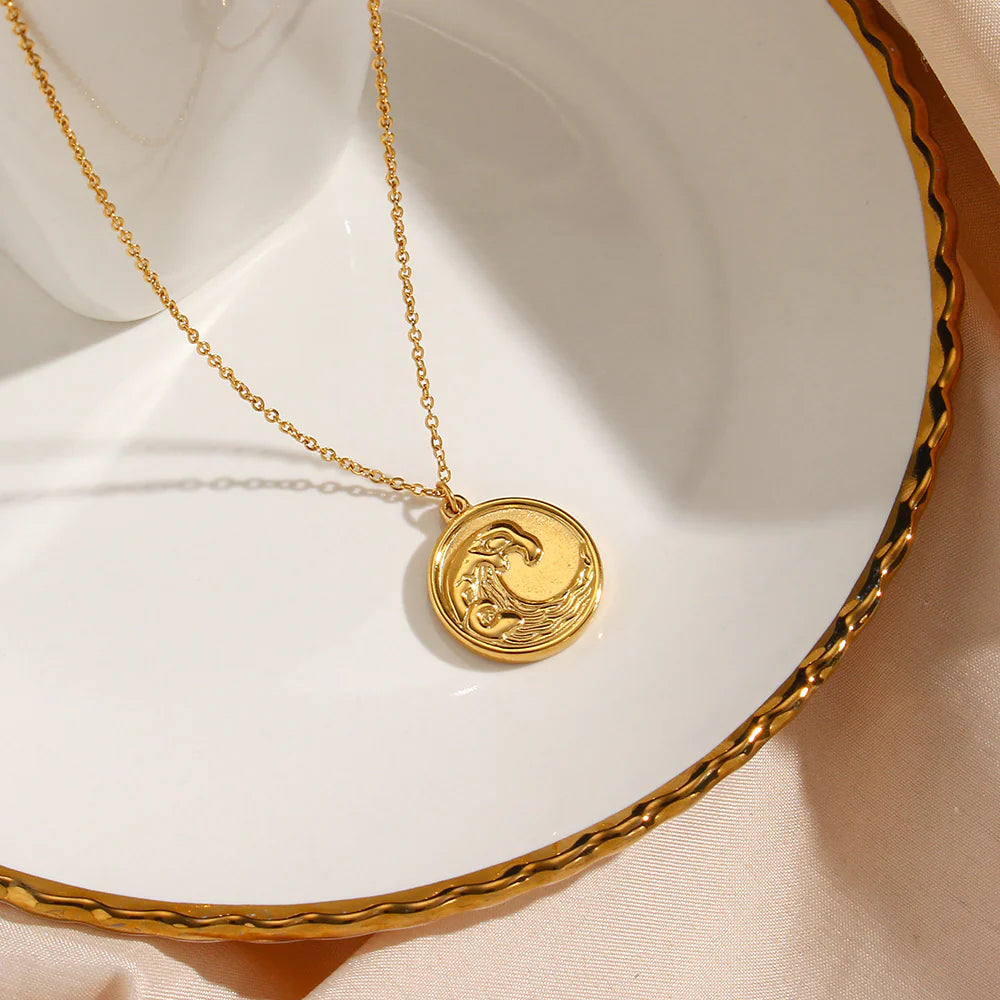 Anaya pendant