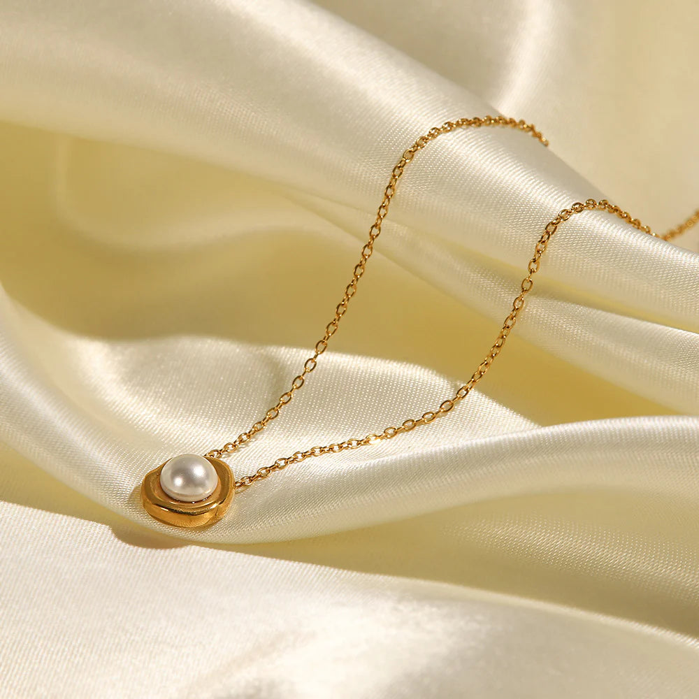 Seren Pendant
