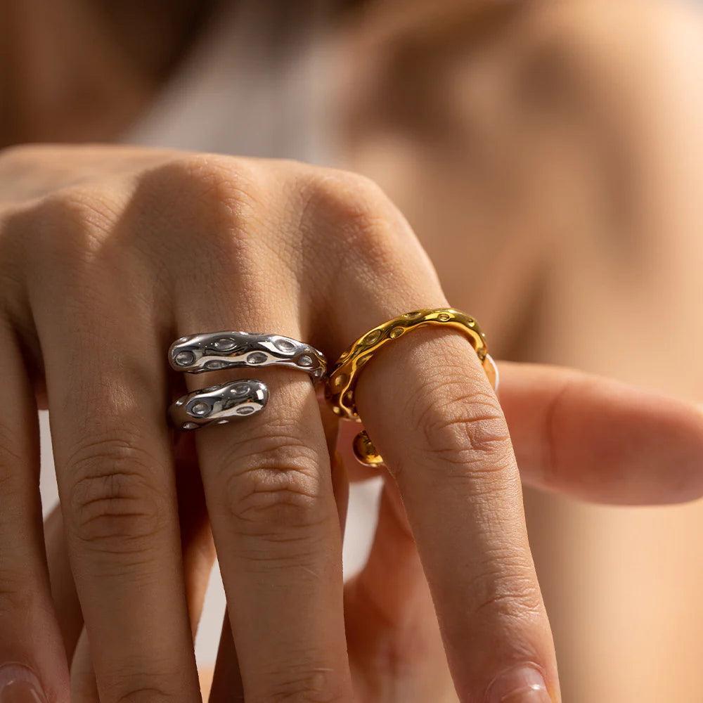 Geo Textura Ring - Emberly