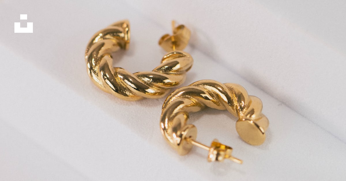 Jewelry for Summer, Travel, and the Beach