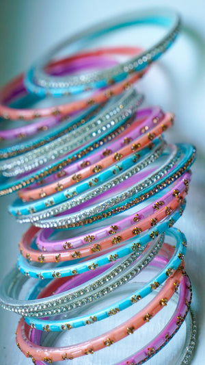 Layering bracelets: how to combine several bracelets