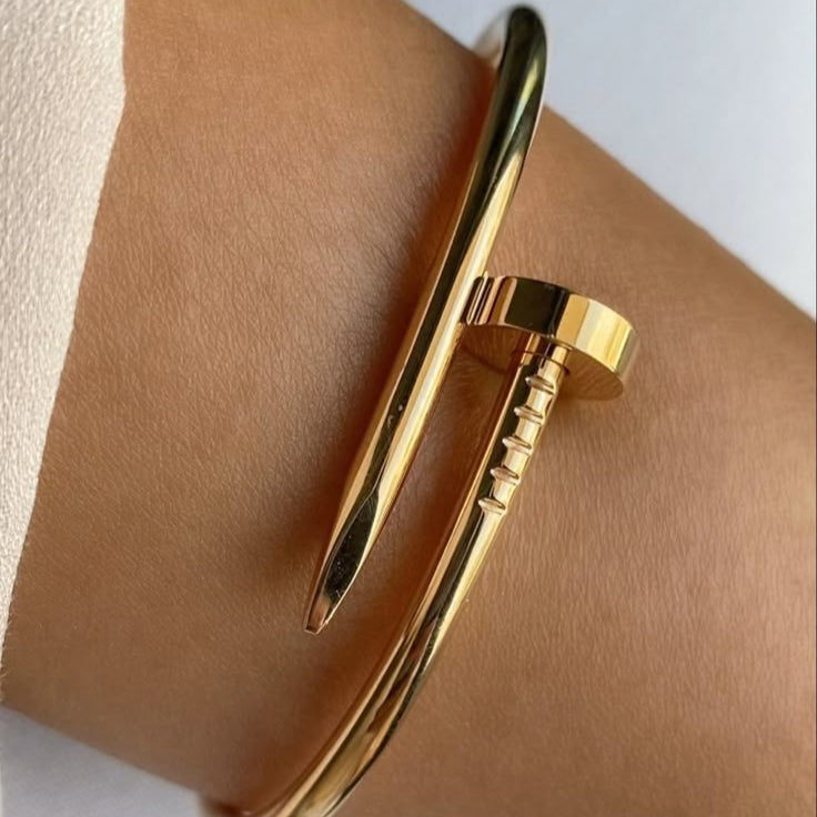 Bracelet "Nail"