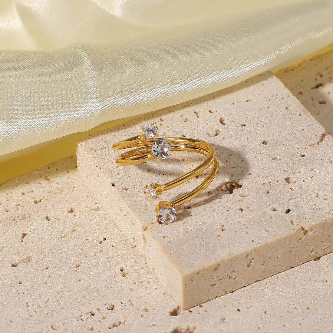 Modern Geo Ring - Emberly