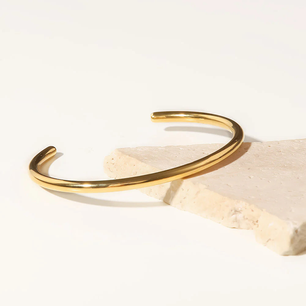 Circle Bangle - Emberly