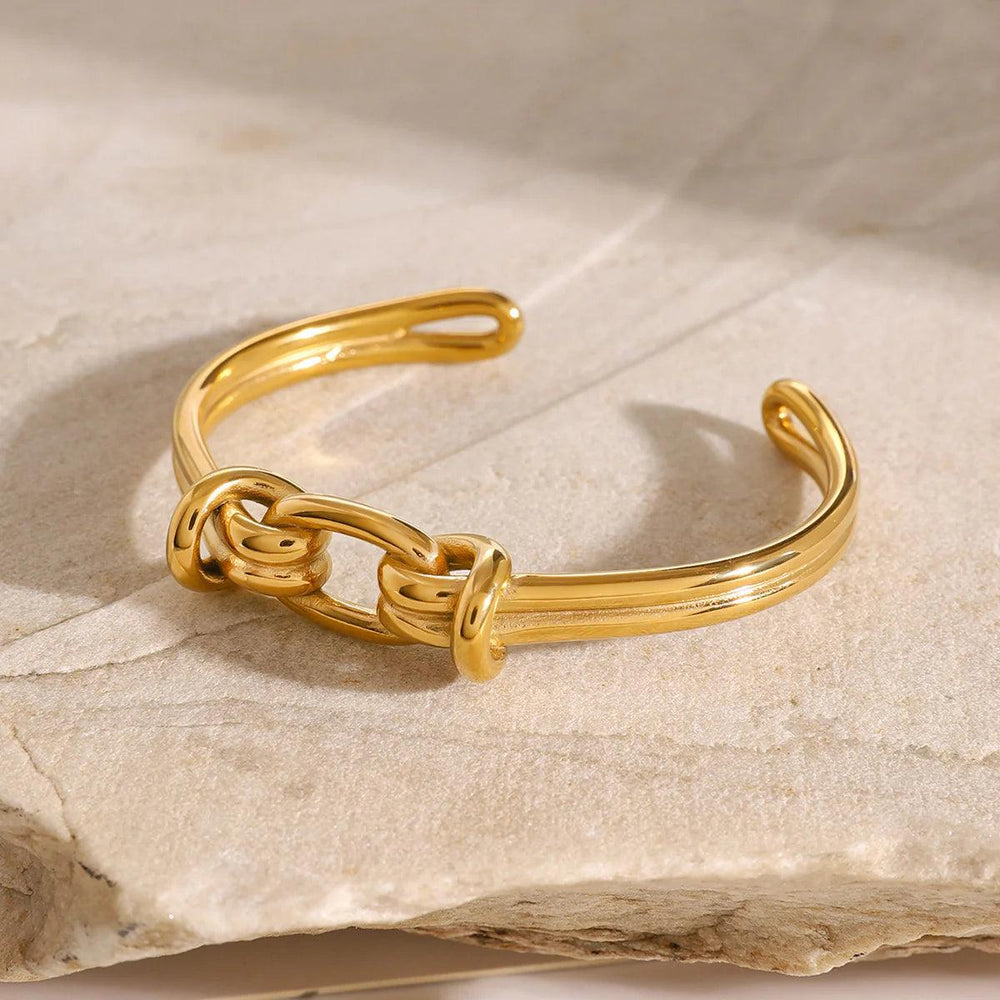 Knot Cuff Bangle - Emberly