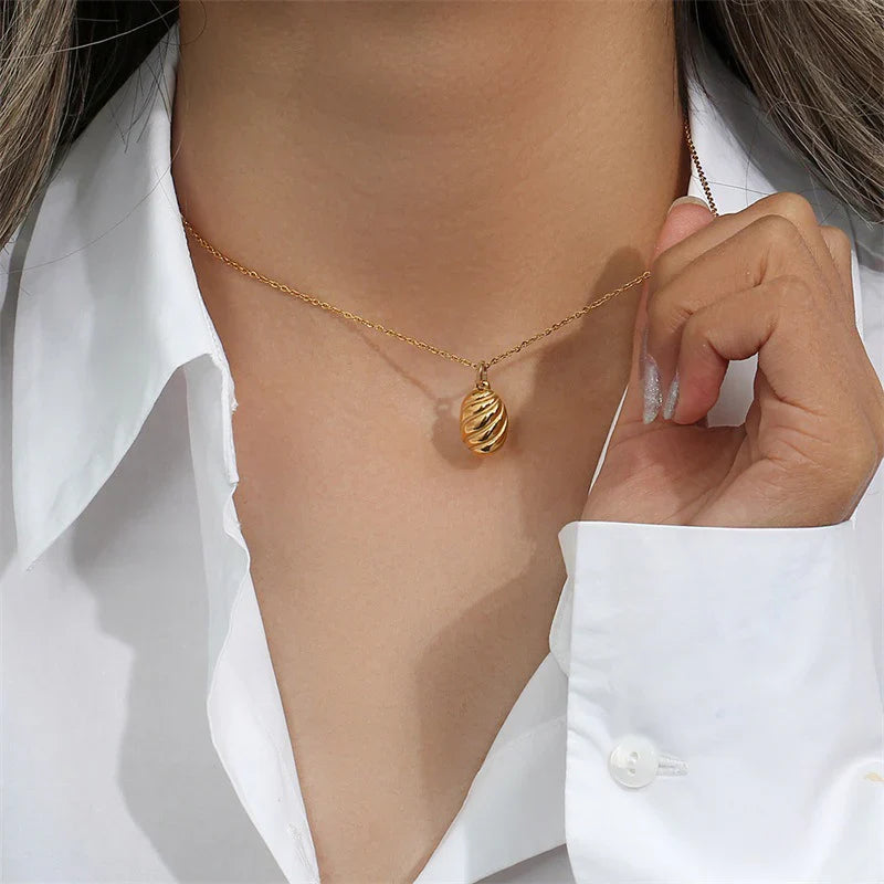 Necklace „Calira“
