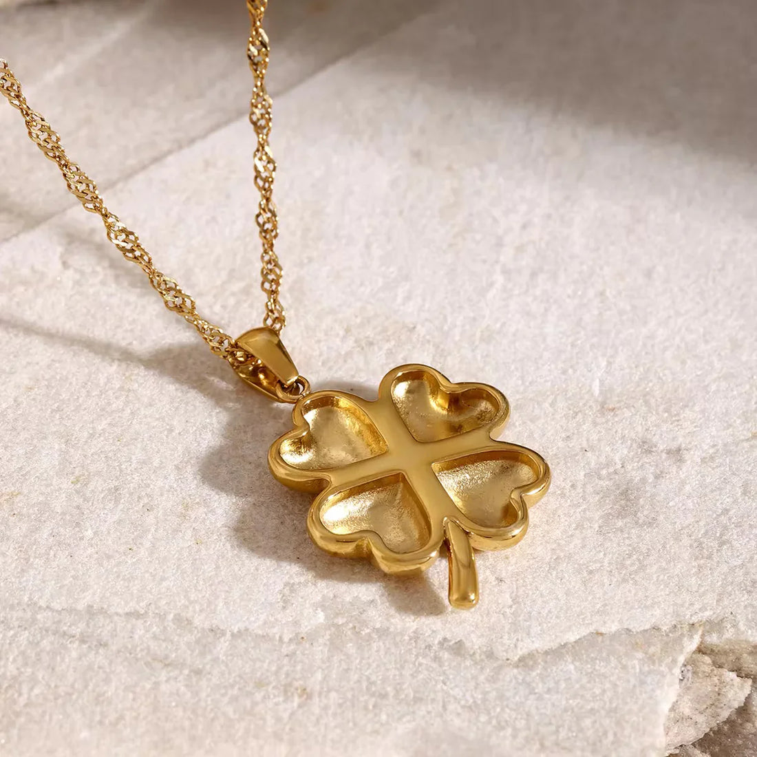  Necklace Clover