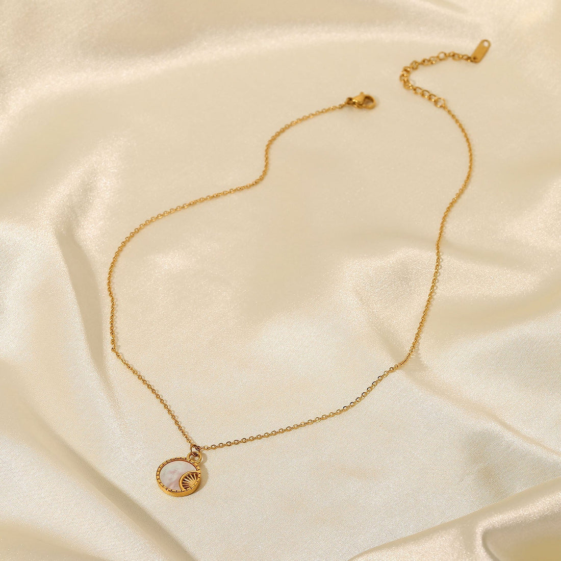  Necklace „Lysera“