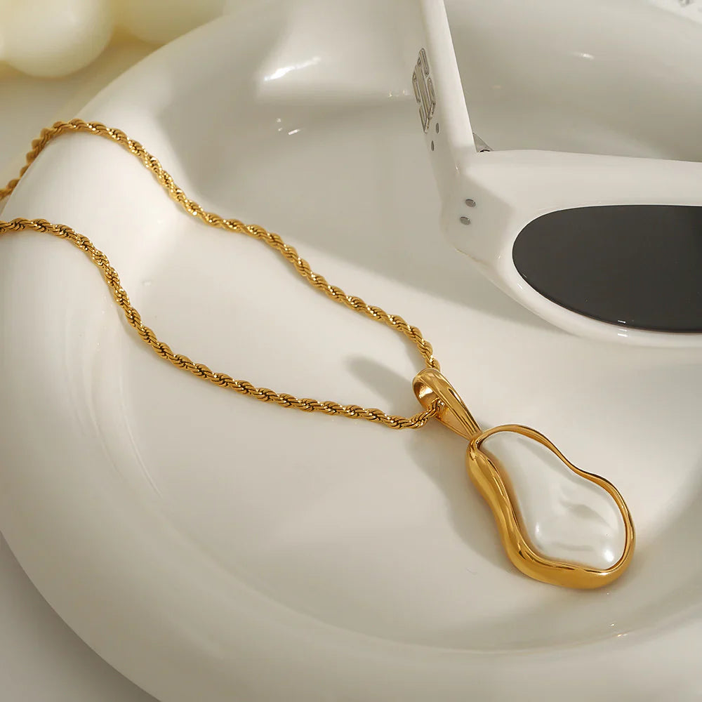  Necklace  „Talyra“