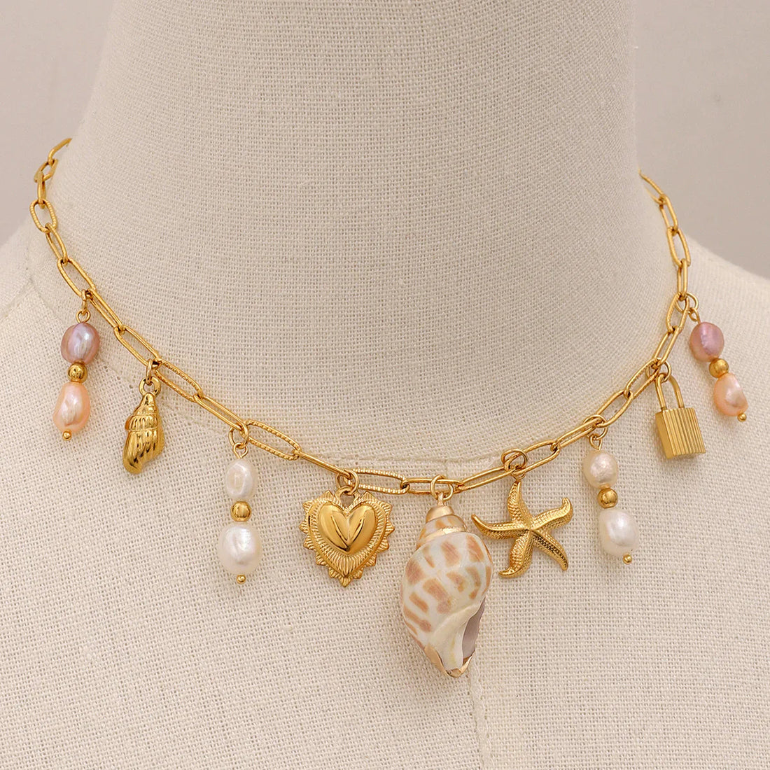 Necklace  „Zira“