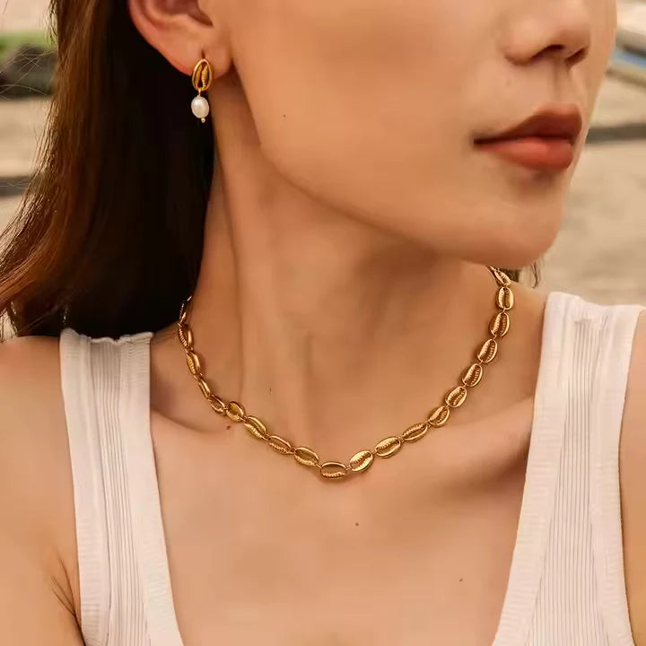 Aeris pendant
