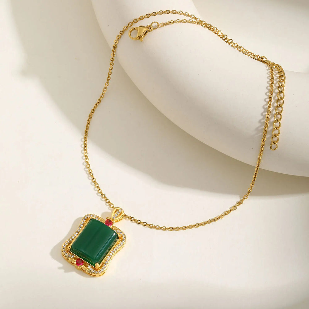 Emerelle pendant