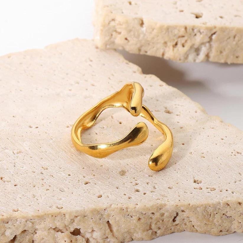 Ring "Flowing" - Emberly