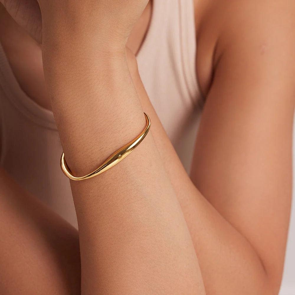 Bracelet "Wave Bangle" - Emberly